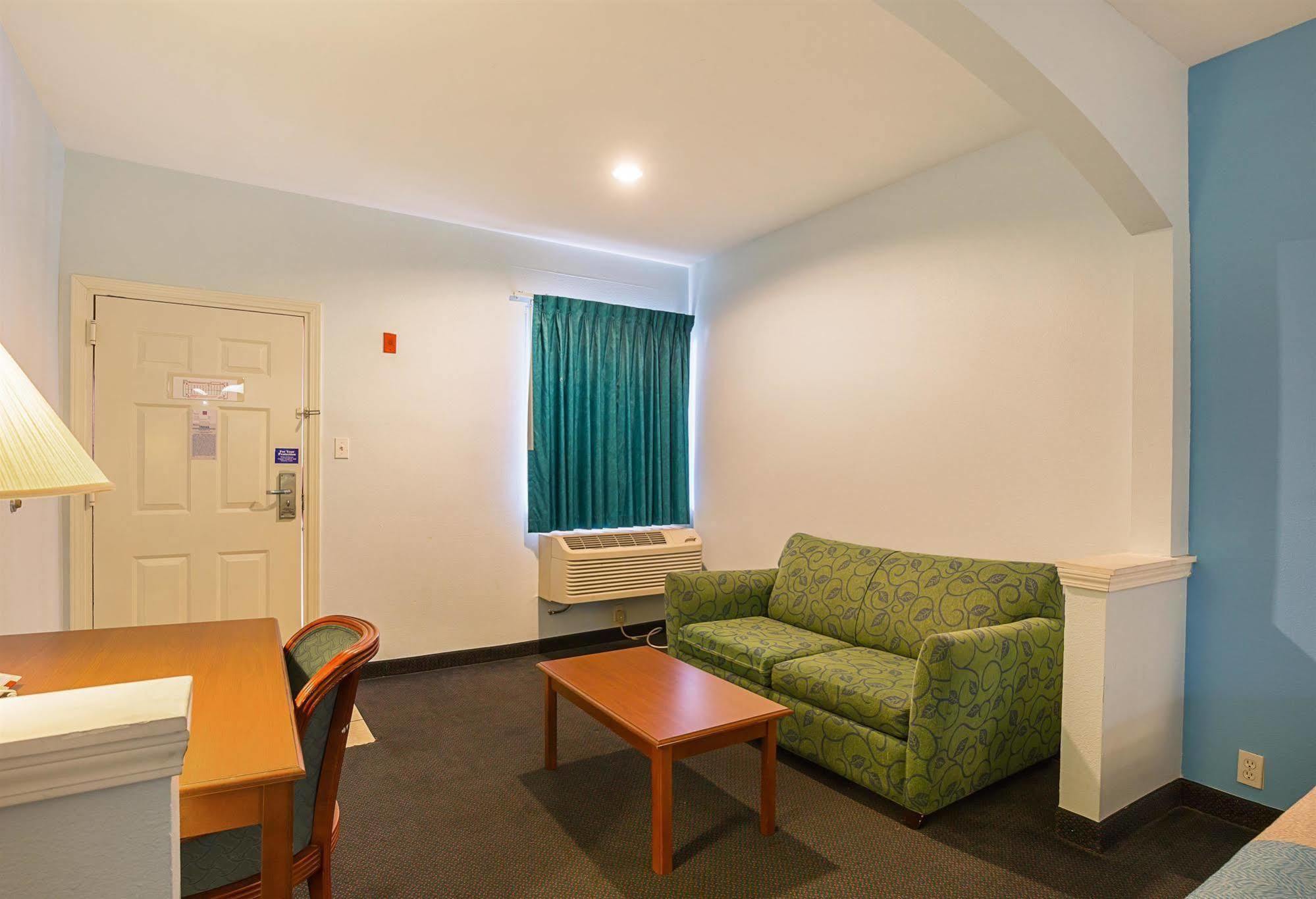 Island Inn By Oyo Galveston Beach, Tx Екстер'єр фото